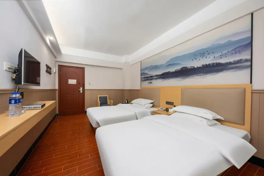 Yimei Business Apartment (Shenzhen Longgang Pingdi Baishitang Metro Station Branch) - Image 1
