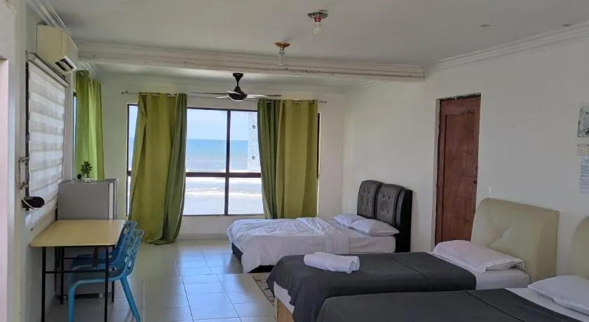 Pandak Inn - Your Beach Retreat - Image 1