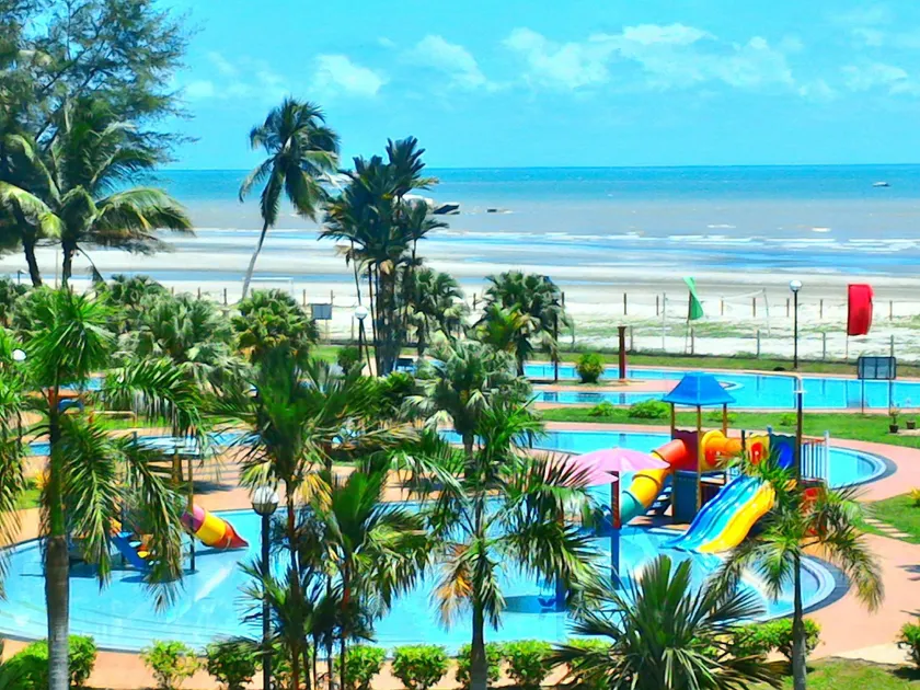 De Rhu Beach Resort - Image 1