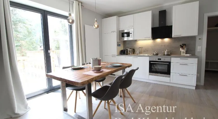 RMG Roses Apartments - Image 1