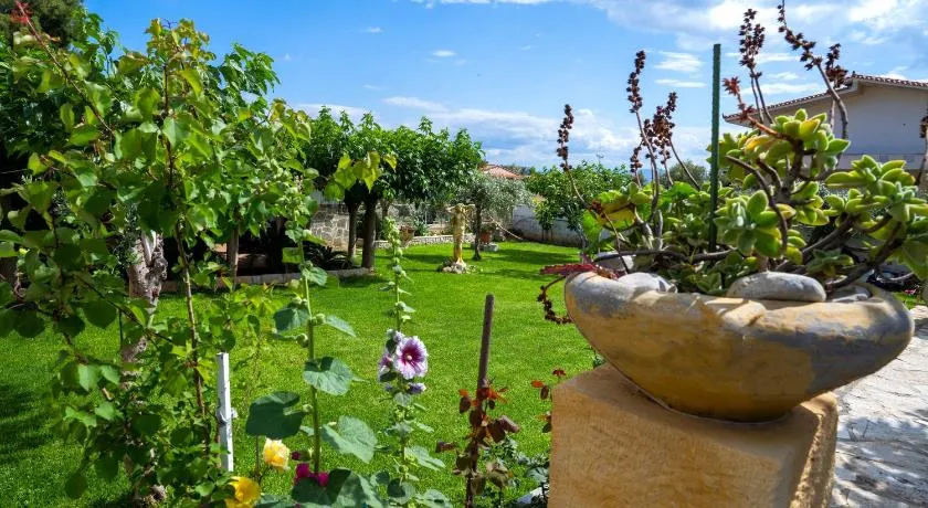 Ocean View Villa - Image 1