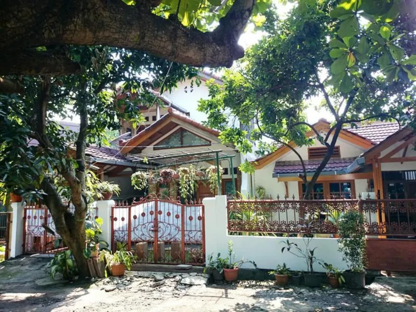 Hostel Bogor - Image 1