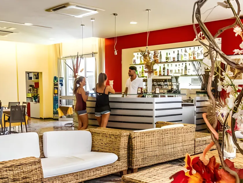 Hotel Consul - Family Hotel - Image 1