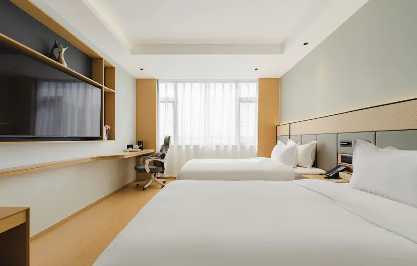 Zhihui Orange Hotel (Hengdian Film and Television City Wansheng Pedestrian Street) - Image 1