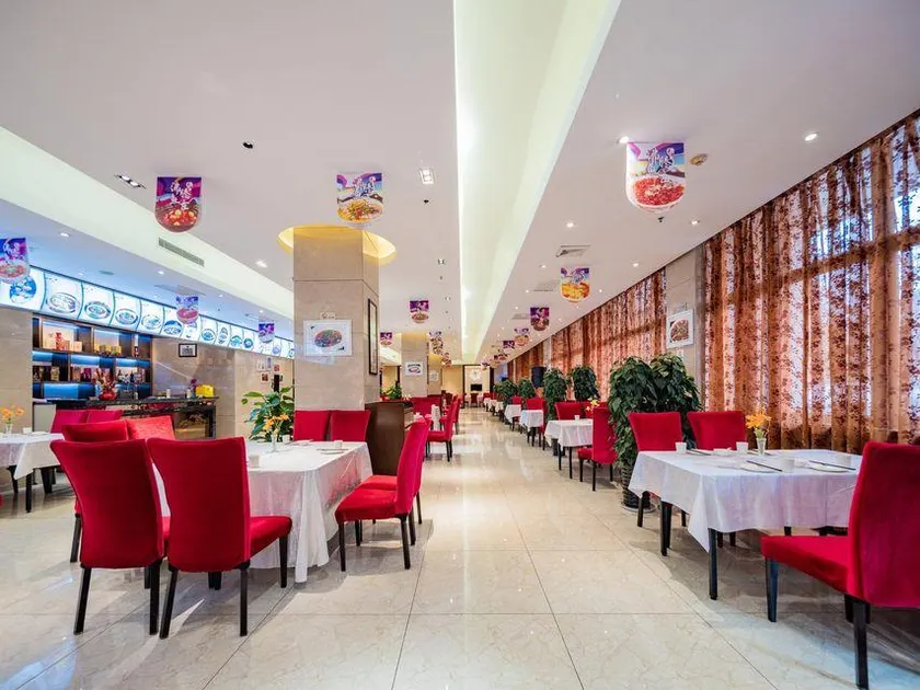 Eastravel·Zhongjiang Hotel - Image 1