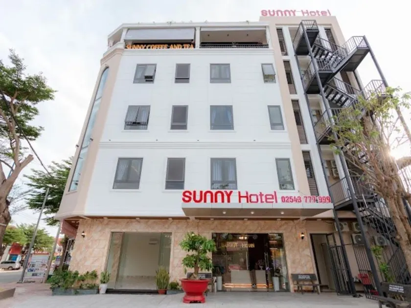 Sunny Hotel Vung Tau - Image 1