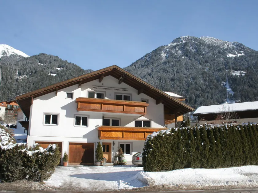 Deluxe Apartment in Sankt Gallenkirch with Mountain View - Image 1