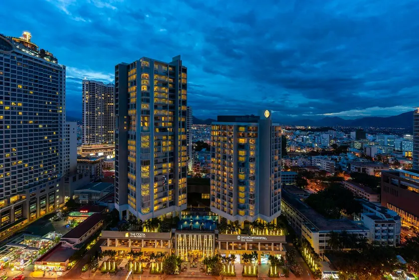Luxury Sea View Apartment - Image 1
