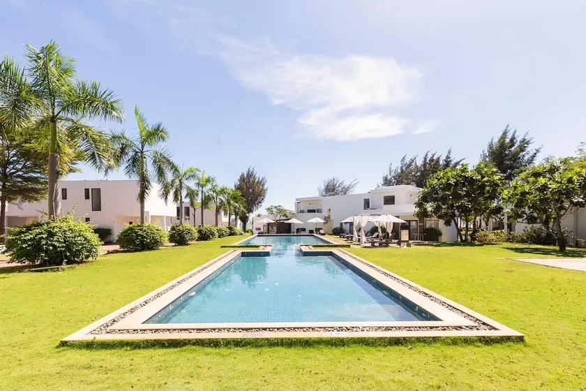 Villa biển Saint Simeon Resort Long Hải sát biển, Hồ bơi, BBQ, lý tưởng cho đại gia đình và nhóm bạn - Image 1
