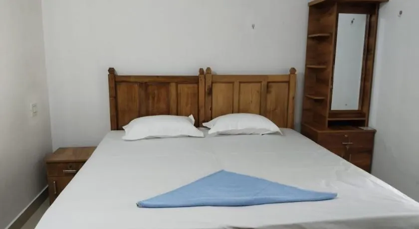 Creekshore Home Stay - Image 1