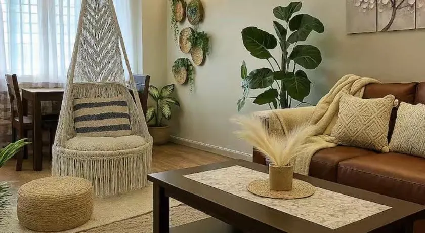 Boho paradise Luxurious 2bhk apartment near thalassa - Image 1