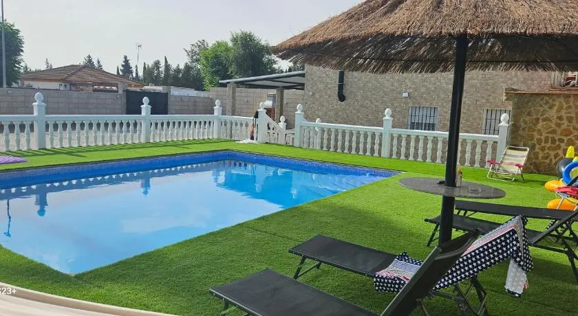 chalet El campillo - Image 1