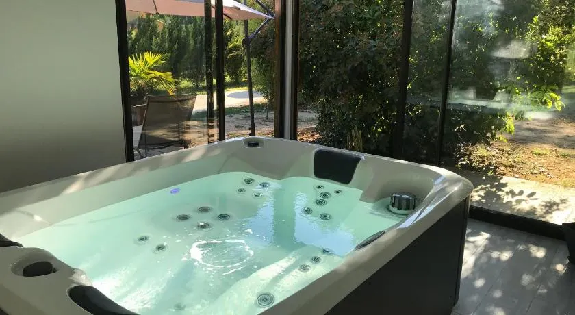 Villa KIKO, Gîte Spa & Sauna privatifs -5 min- Sarlat - Image 1