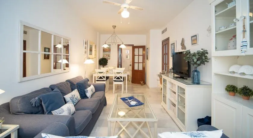 Sol y Vida, Apartamentos Living Sur - Image 1