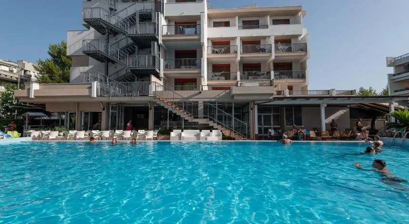 Hotel Club La Villa - Image 1