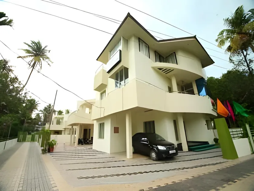 Global Backwater Resort - Image 1