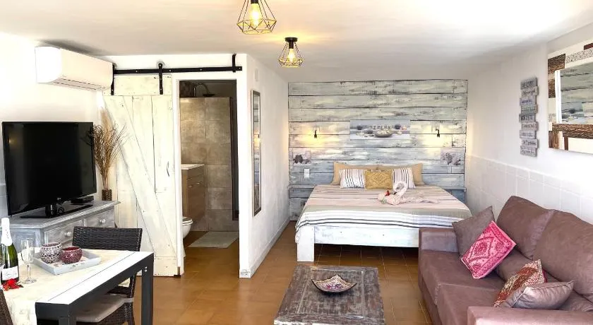 Casita Risa - Image 1