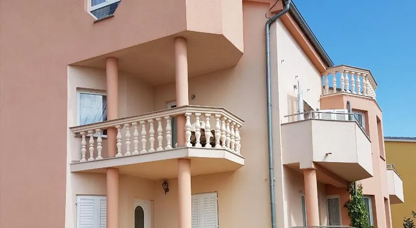 Apartments Suzana - Image 1