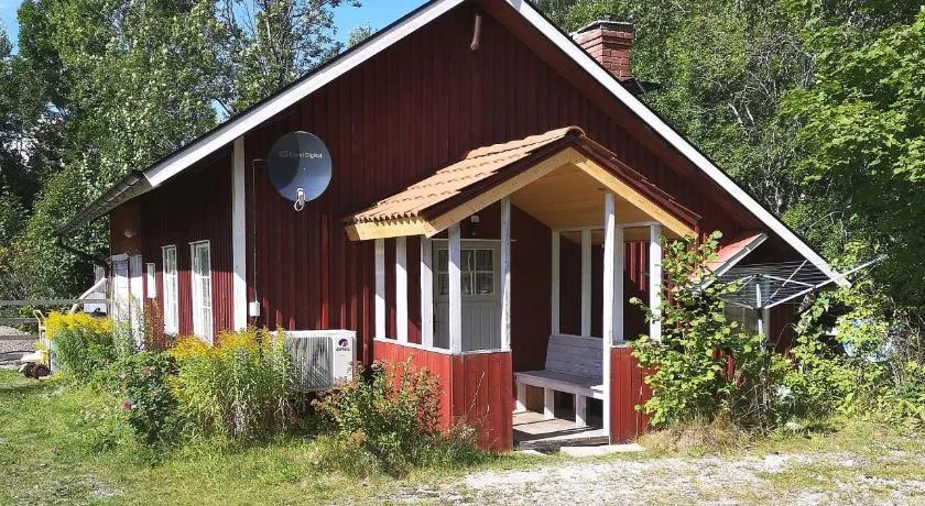 Viken - Cottage by Dalslands Canal - Image 1
