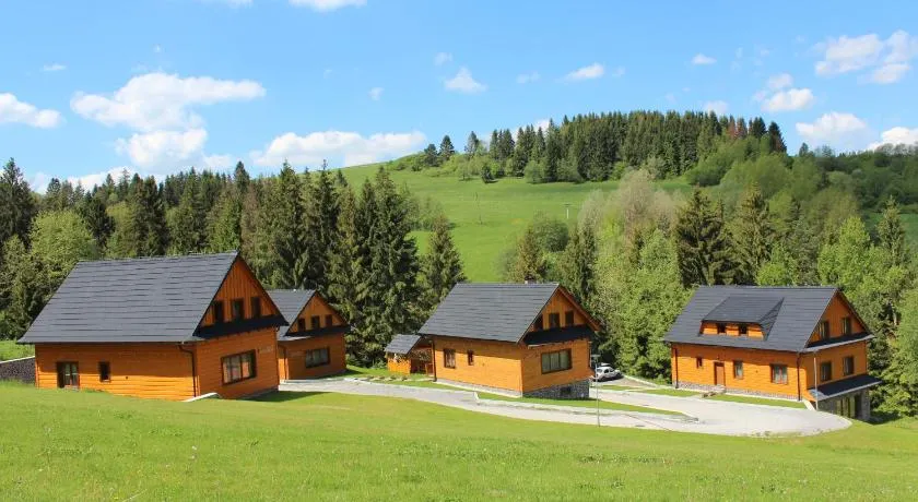 Chaty Hldočín, Uhliská, Ostražica, Zmrazov - Image 1