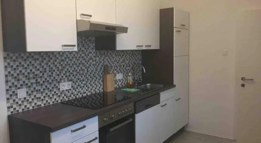HAUS mit 3 Schlafzimmer und Garten - Image 1