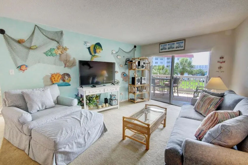 235 El Matador 1 Bedroom Condo by RedAwning - Image 1