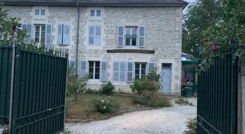 Chambres d'hôtes dans une maison de caractère - Image 1
