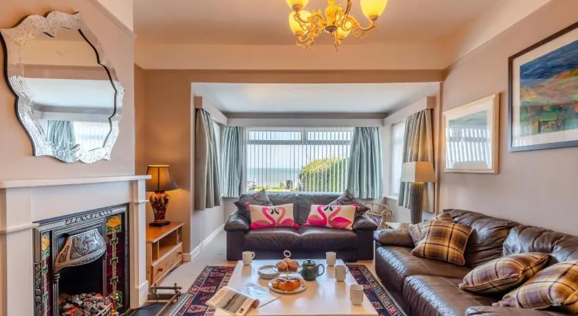 4 Bed in Overstrand oc-1780 - Image 1
