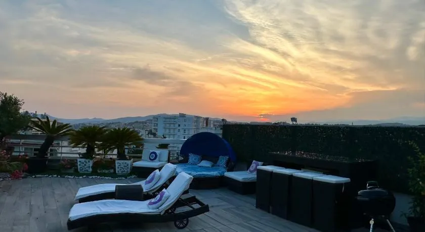 CANNES CROISETTE Sea & Sky - Image 1