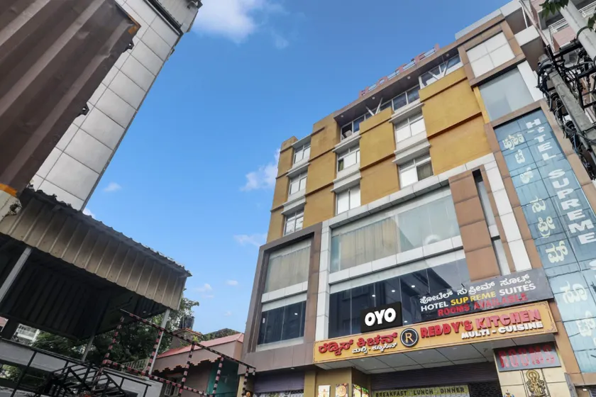 OYO 820323 Supreme Suites - Image 1