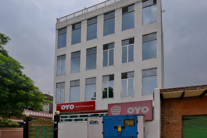 Hotel O Chaitanya Inn - Image 1