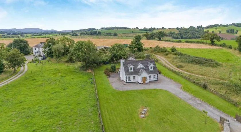 3 Bed in County Tipperary oc-m33039 - Image 1