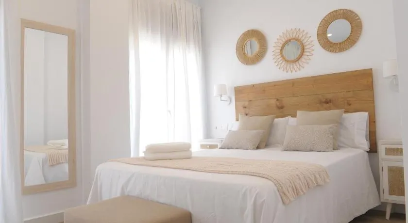 Puerta del Buey Apartamentos - Image 1
