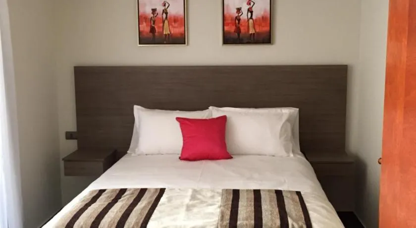 Tempora Apart Hotel - Image 1