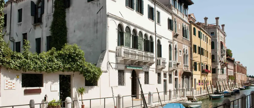 Easy Hostel Venice - Image 1