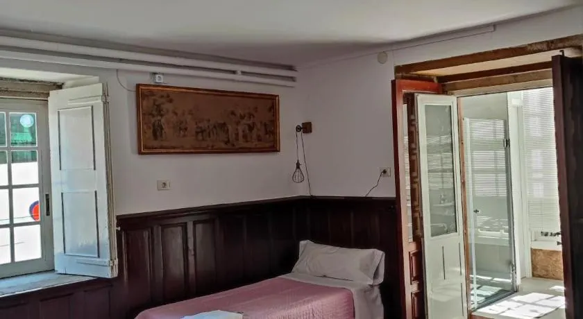 Pension-Albergue Don Alvaro - Image 1