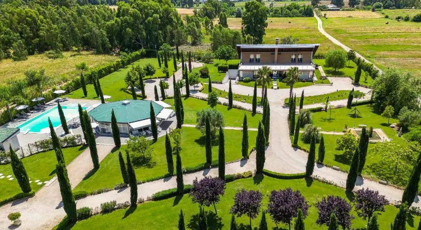 Casale Delle Ronde B&B - Image 1
