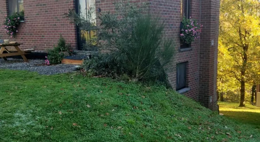 Bungalow con terrazza, griglia e giardino | Vista sulla montagna - Image 1