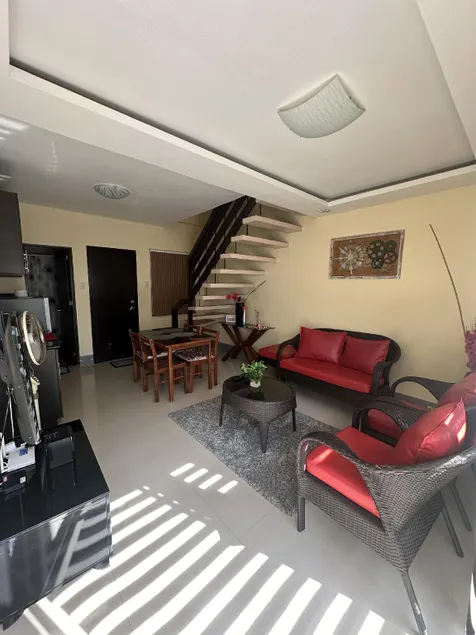 Tagaytay Hampton Villa - Image 1