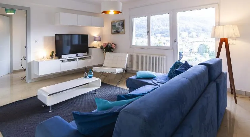 The Design Villa - Image 1