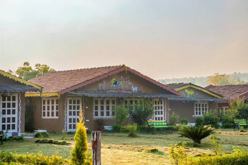 Pachmarhi Foothill Cottages by Vanyum - Image 1
