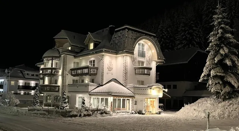 Hotel Garni Martina - Image 1