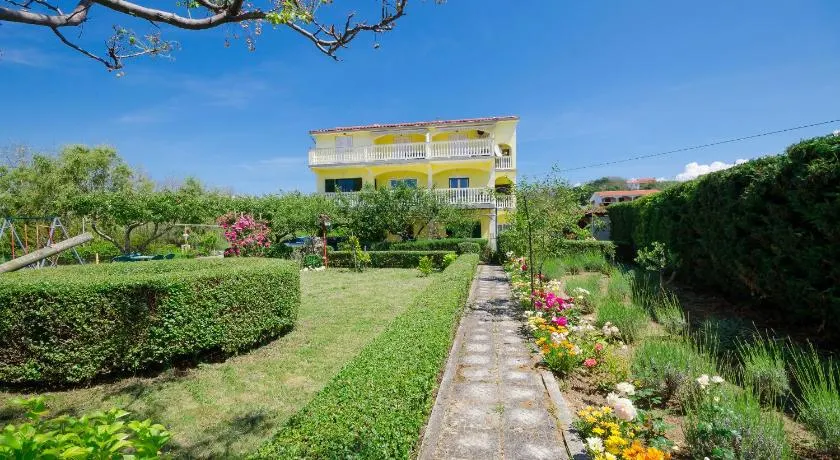Apartments Boza - Image 1