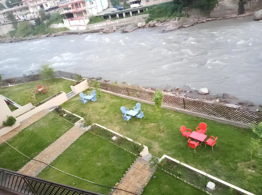 Riveria The Edge Hotel Balakot - Image 1