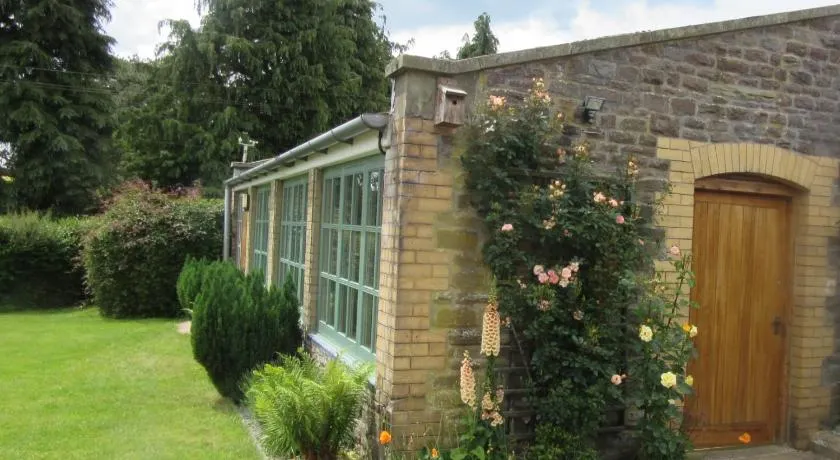 Tegfan Garden Suite - Image 1