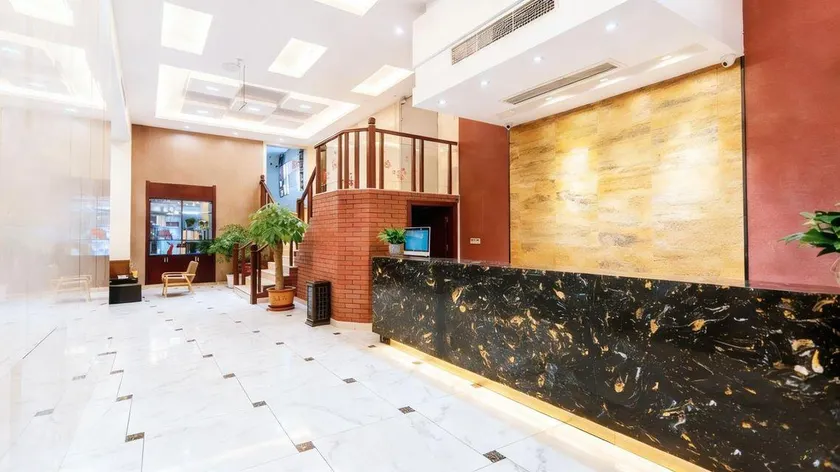 25 Hours Hotel - Image 1