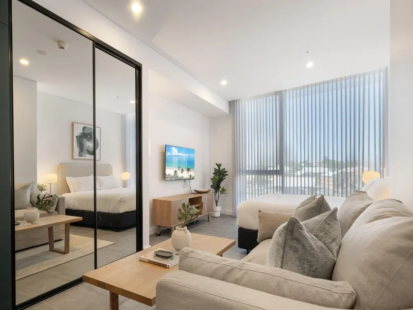 Modern Studio with Rooftop and BBQ Access - Image 1