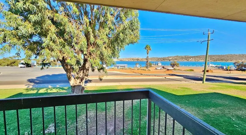 Riverview Holiday Waterfront Apt 13 - 2 Storey - Kalbarri, WA - Image 1