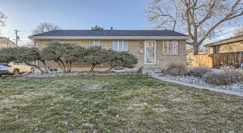Spacious Denver home - Image 1