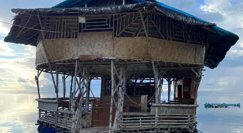 Bamboo Nest Beachfront - Image 1
